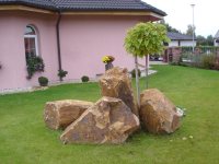 Kámen v zahradě