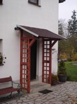 Dveřní stříška